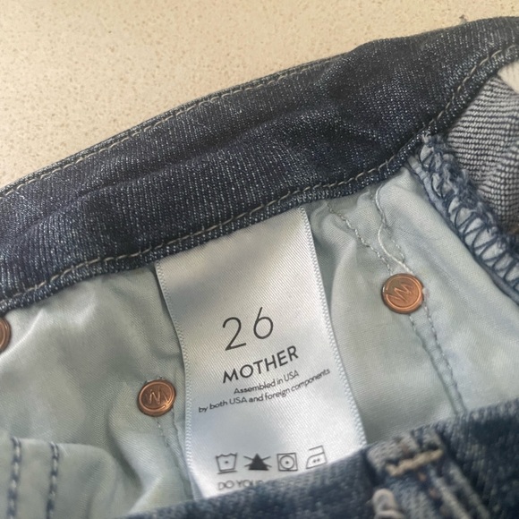 MOTHER Looker Clean Sweep High Waisted Jeans - Picture 9 of 12